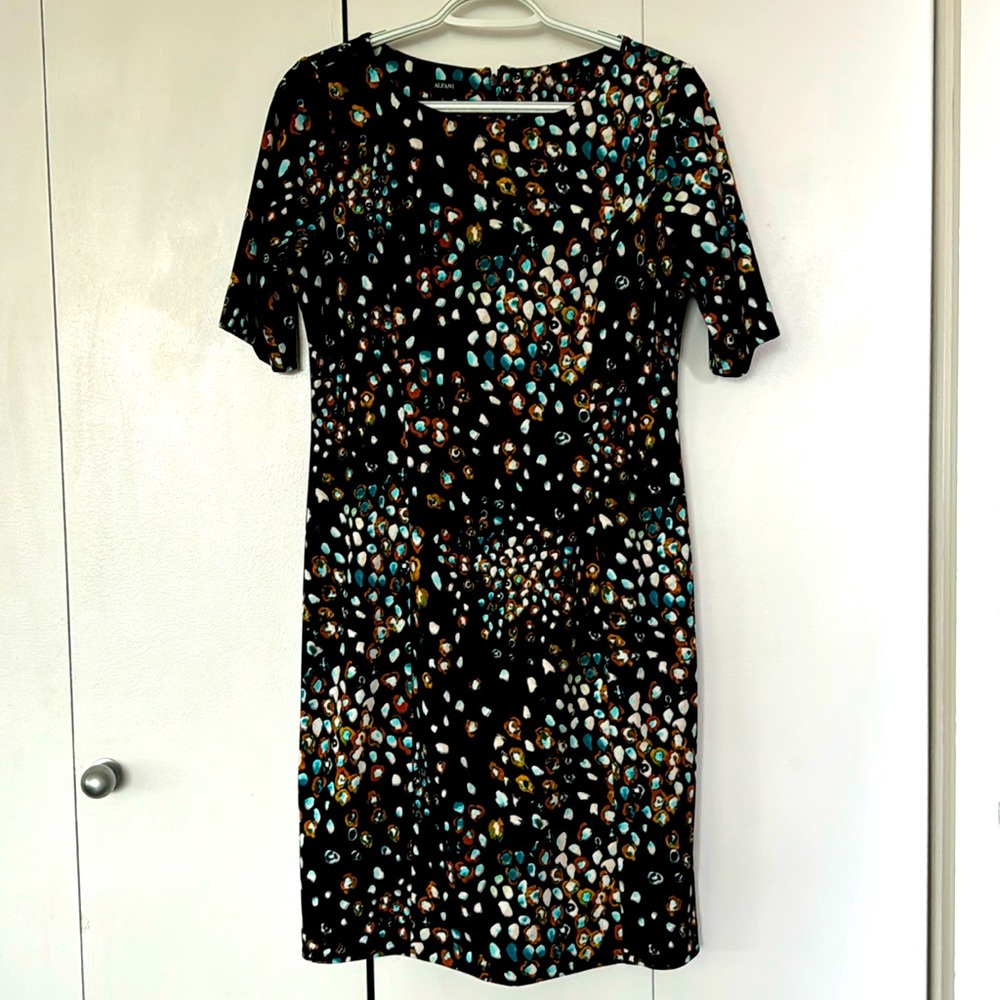 BIG PRICEDROP!!! Alfani stretch shift dress